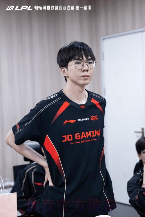 LPL官方发布JDG赛后返图：信念为舟，扬帆直前行！